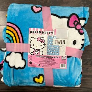 Hello kitty Twin XL plush blanket NWT